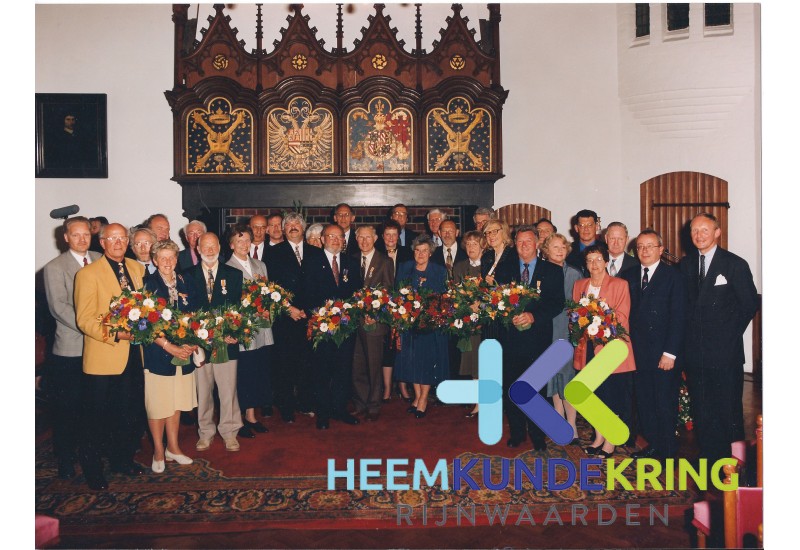Den Haag de Rolzaal 26-04-1996 gedecoreerde en de burgemeesters (2)
